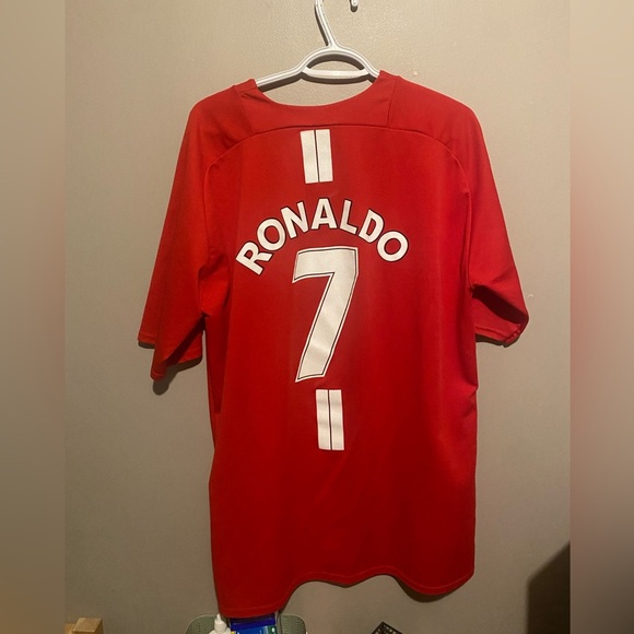 Manchester United Ronald  Jersey - Picture 3 of 3
